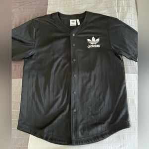 Adidas Jersey size XL worn 2 times. Like new